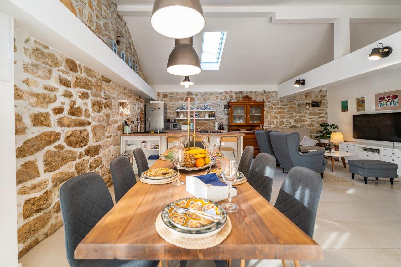 Holiday Home - Villa Thorak Anić Eksteriør billede