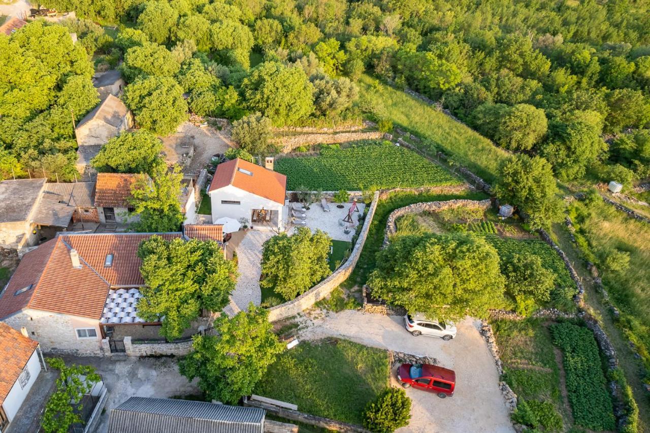 Holiday Home - Villa Thorak Anić Eksteriør billede